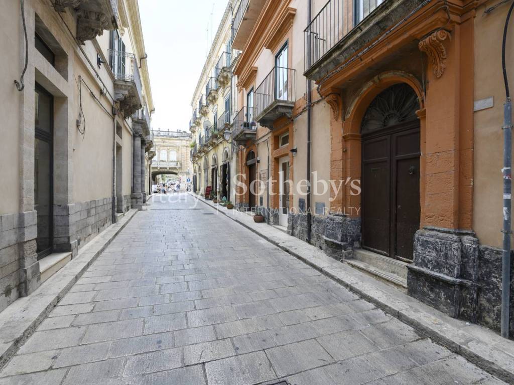 Appartamento a Ragusa in Via Conte Cabrera - Foto 2