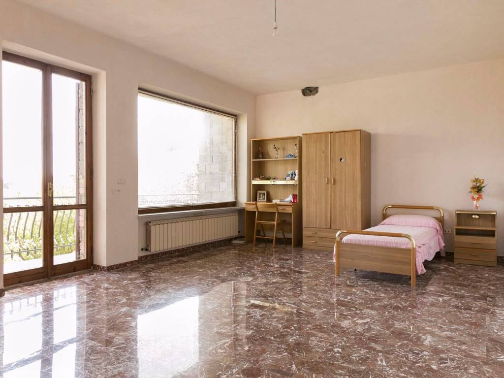 Villa a Scheggia e pascelupo in Strada Statale 3, 42 a - Foto 5