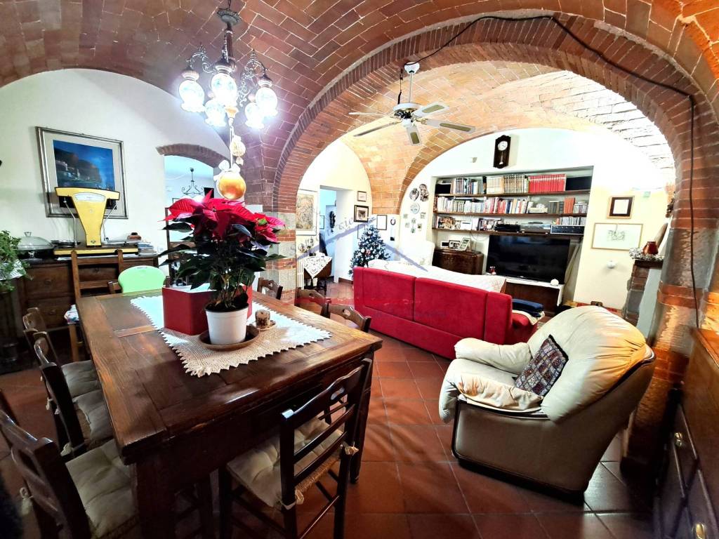 Rustico / casale a Arezzo - Foto 4