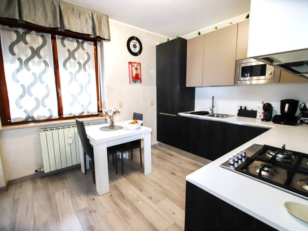 Appartamento a Borgaro torinese in Via Antonio Gramsci, 69 - Foto 2