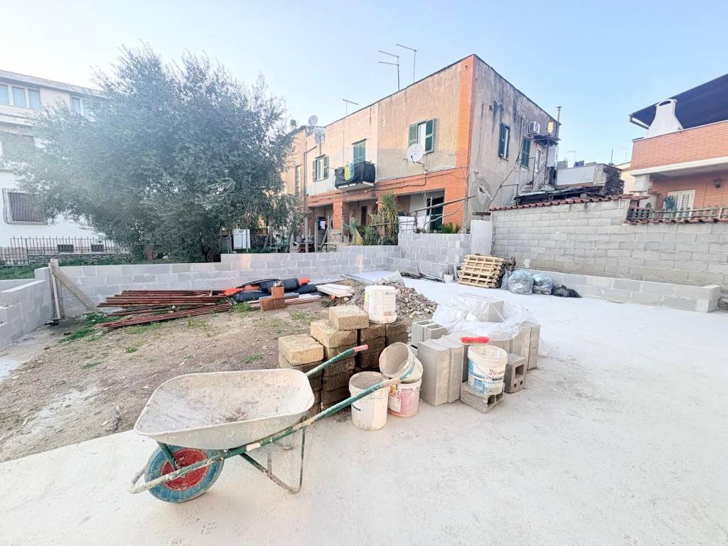 Casa indipendente a Guidonia montecelio in Via Calabria, 27 - Foto 3