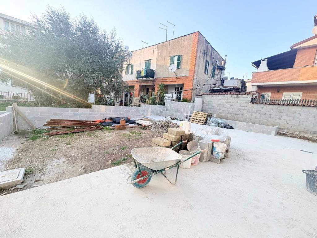 Casa indipendente a Guidonia montecelio in Via Calabria, 27 - Foto 4