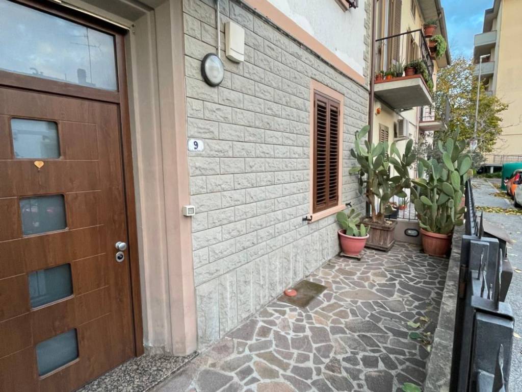 Casa indipendente a Prato in Via 29 Maggio, 9 - Foto 4