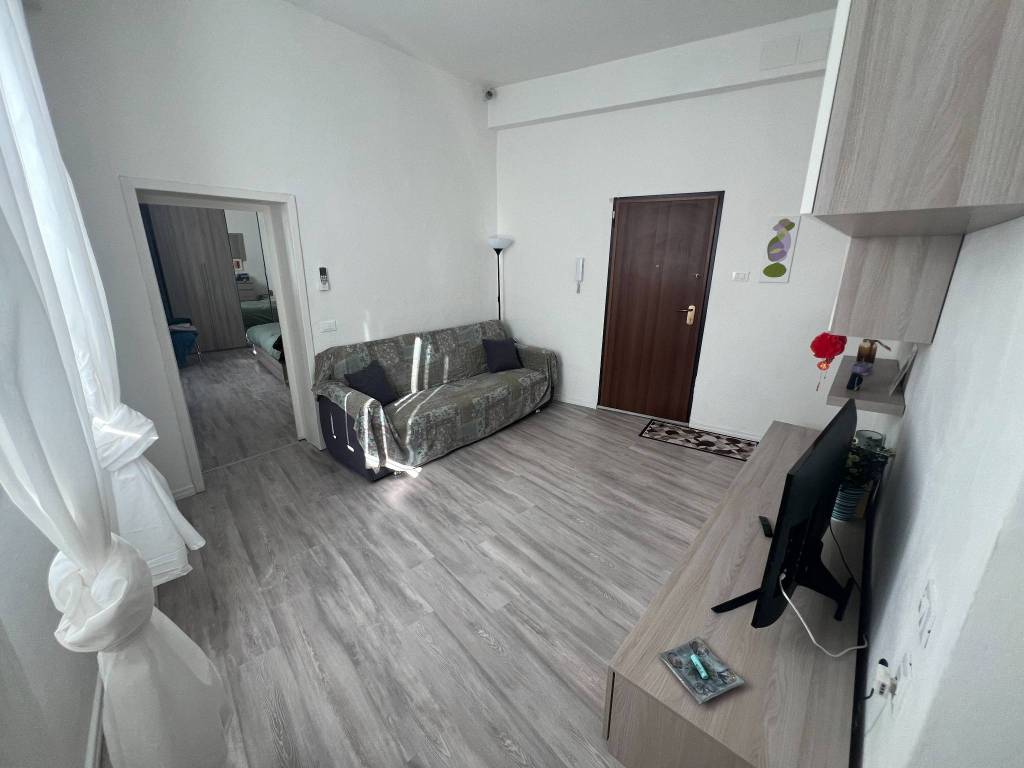 Appartamento a Prato in Piazza Giovanni Ciardi - Foto 2