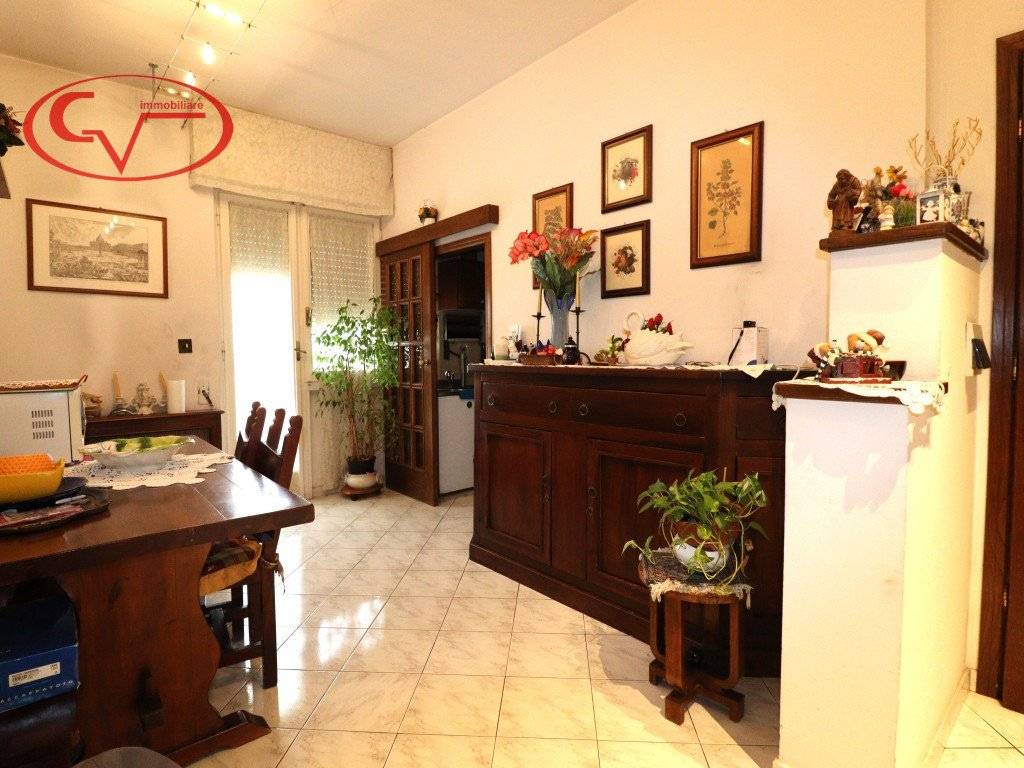 Appartamento a Montevarchi in Piazza della Repubblica - Foto 4