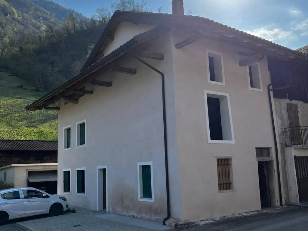 Villa a Feltre in Via Vallarghe No Number - Foto 2
