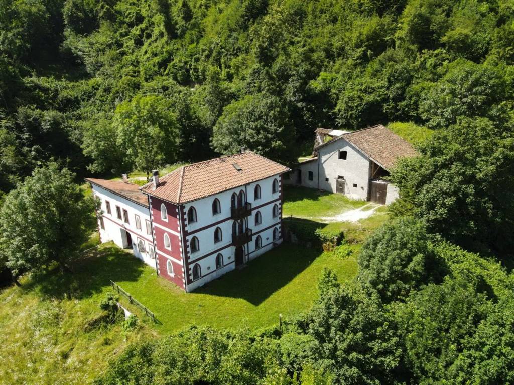 Villa a Feltre in Via Vallarghe, 20 - Foto 3