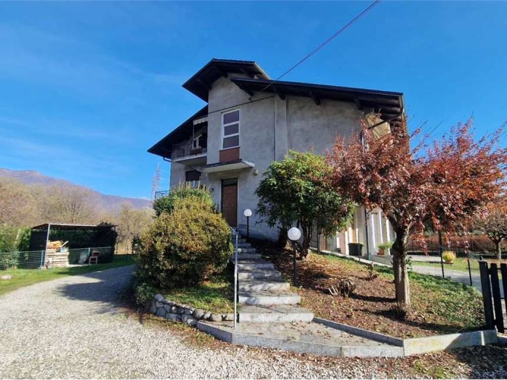 Villa a Gravellona toce in Via Monte Cerano - Foto 2