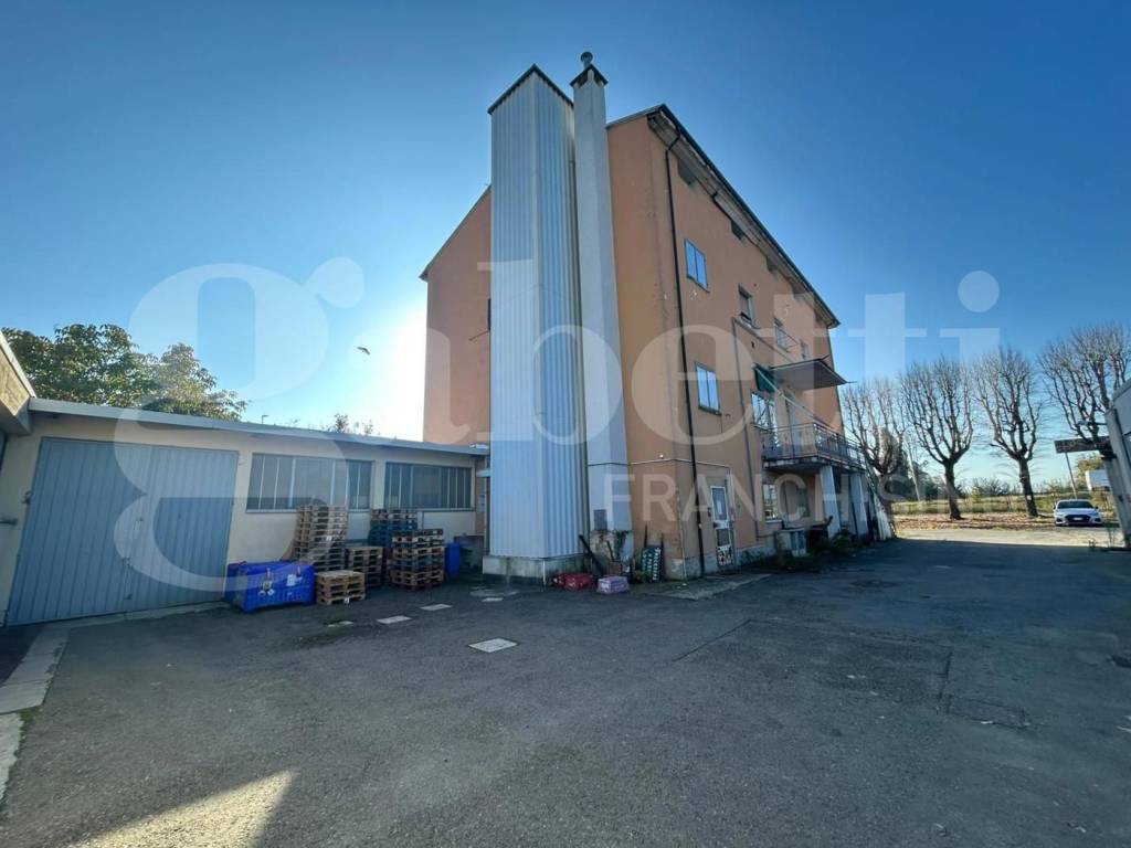 Palazzo / stabile a Bologna in Via Marco Emilio Lepido - Foto 4