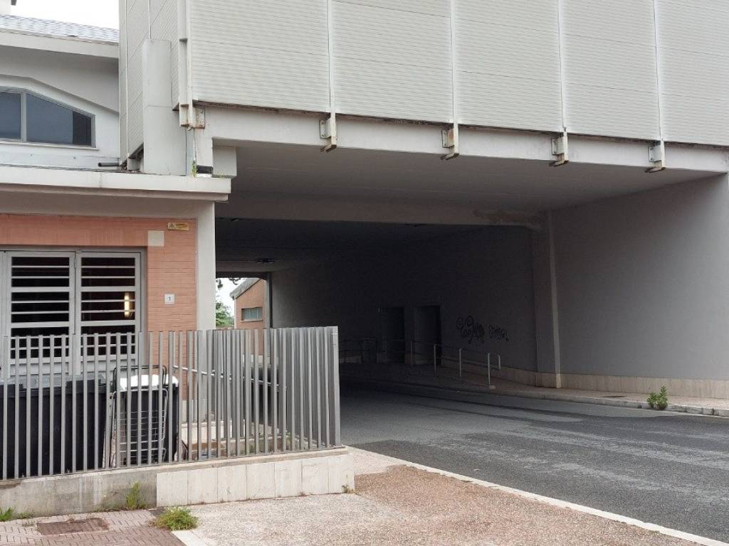 Box / garage a Monterotondo in Piazza dei Caduti sul Lavoro - Foto 5
