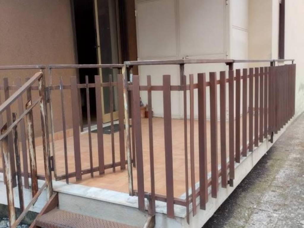Appartamento a Giarre in Viale Don Luigi Sturzo - Foto 2