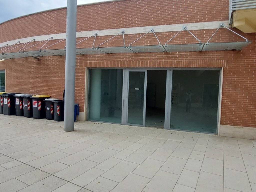 Immobile a Monterotondo in Piazza dei Caduti sul Lavoro - Foto 2