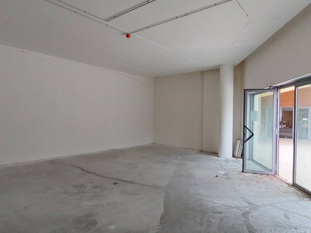 Immobile a Monterotondo in Piazza dei Caduti sul Lavoro - Foto 4