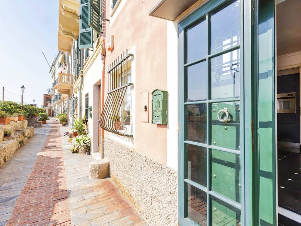 Appartamento a Genova in Via Argonauti, 7 - Foto 3