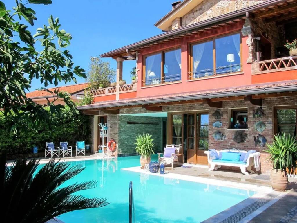 Villa a Massarosa in Corsanico No Number - Foto 2