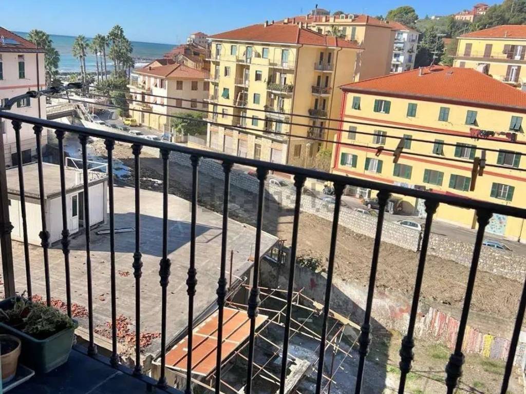 Appartamento a Imperia in Via de Tommaso - Foto 2