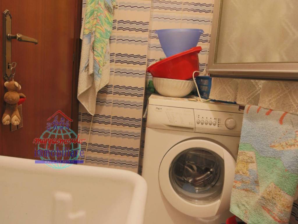 Appartamento a Cento in VIA UGO BASSI - Foto 5