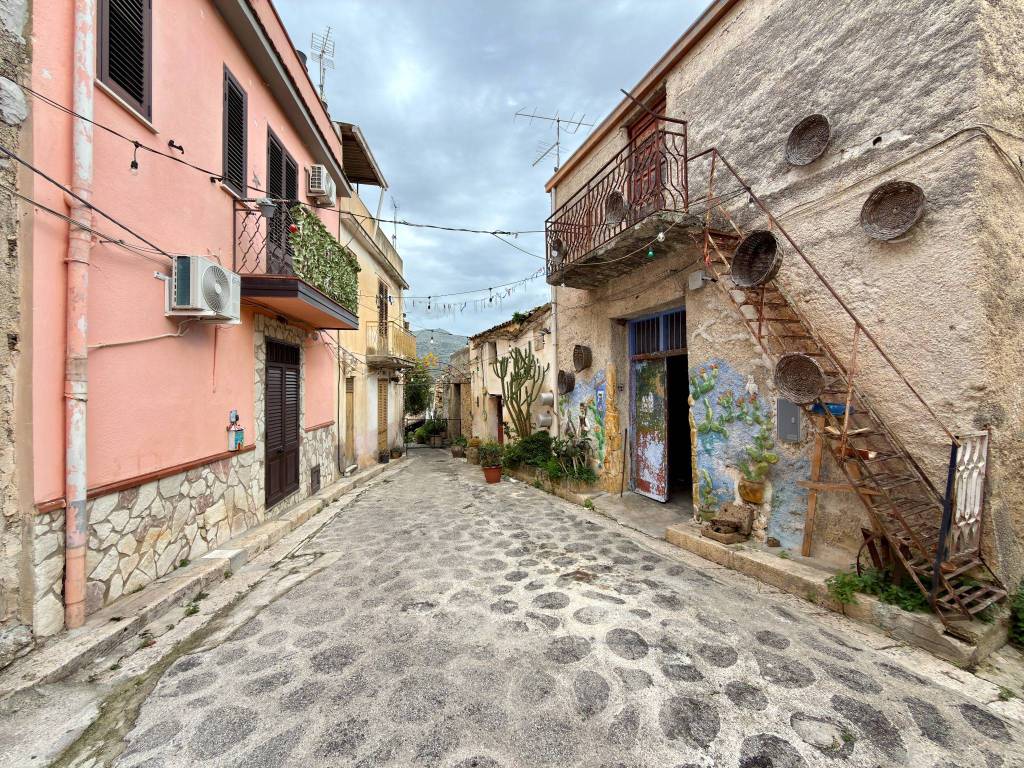 Casa indipendente a Partinico in Via Trieste - Foto 3