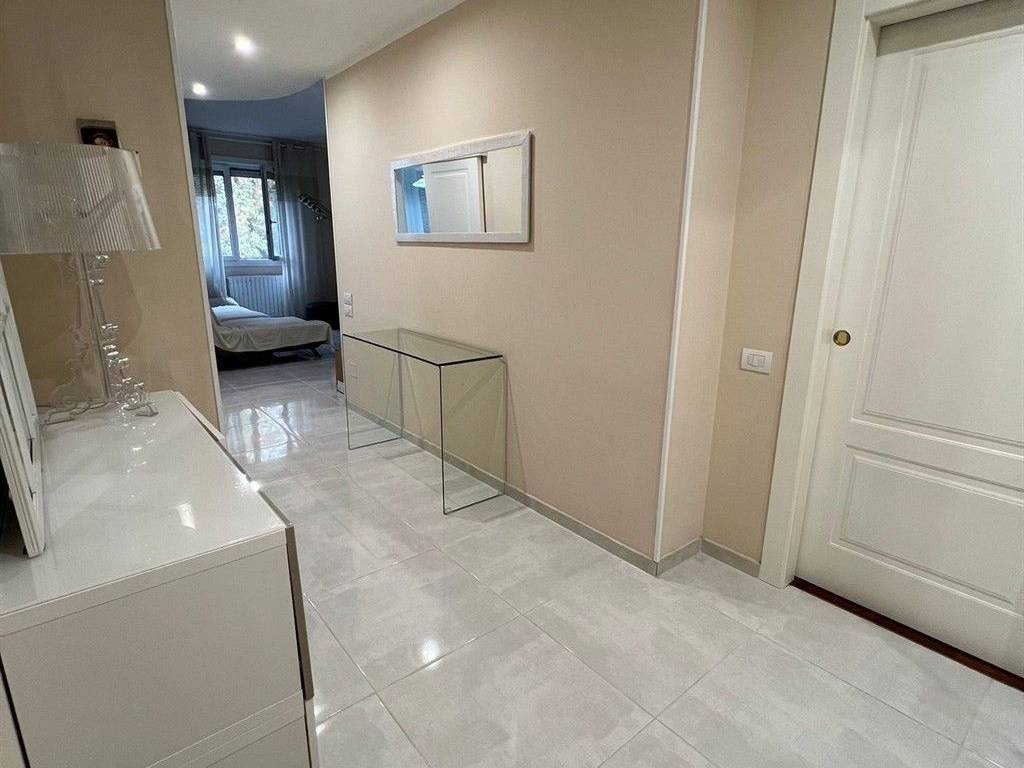 Appartamento a Monza in Via Ambrosini, 3 - Foto 2