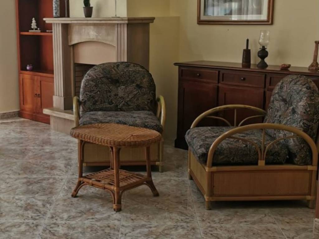 Appartamento a Crotone in Via dei Gelsomini - Foto 4