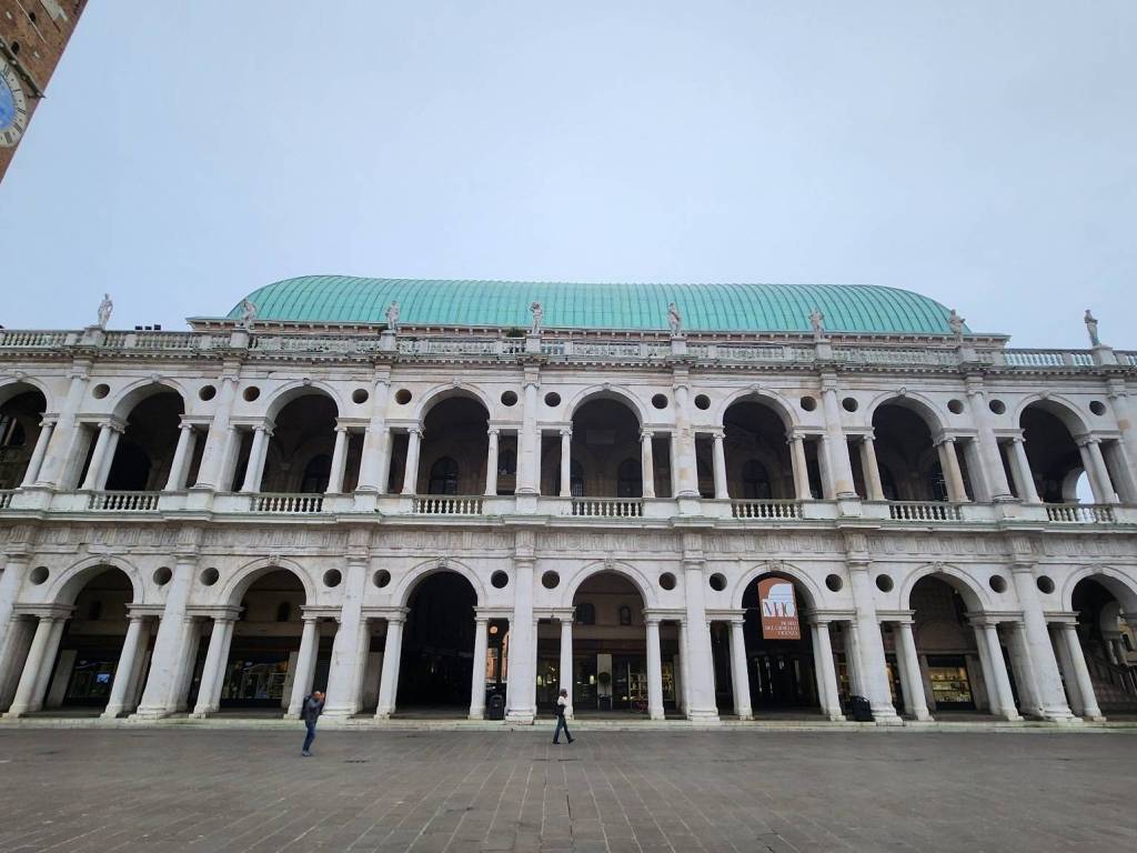Palazzo / stabile a Vicenza in Piazza dei Signori - Foto 3