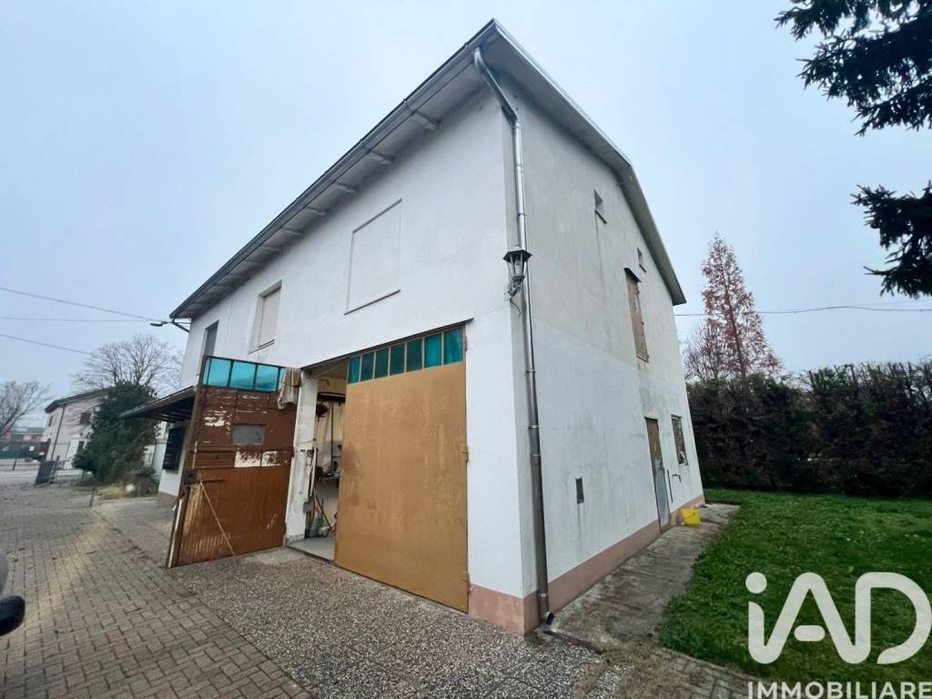 Villa a San felice sul panaro in Via Per Mirandola - Foto 2