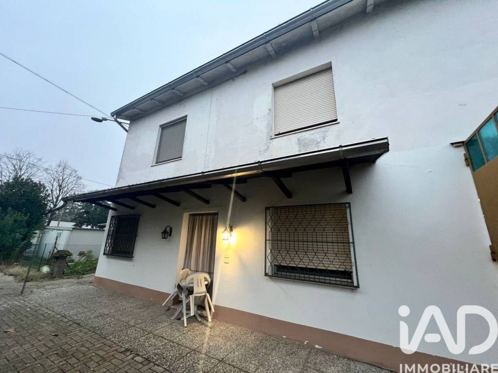 Villa a San felice sul panaro in Via Per Mirandola - Foto 3