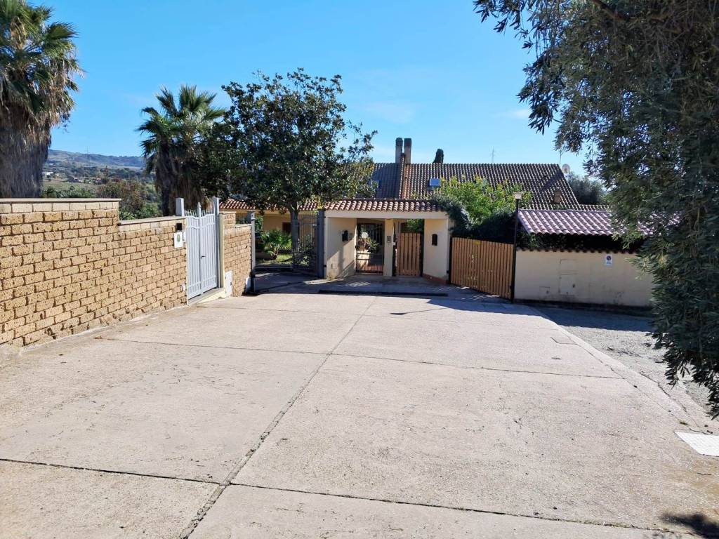 Villa a Civitavecchia in Via Puntone di Rocca - Foto 3