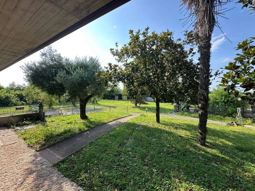 Villa a Arcade in Via Bainsizza, 12 - Foto 3