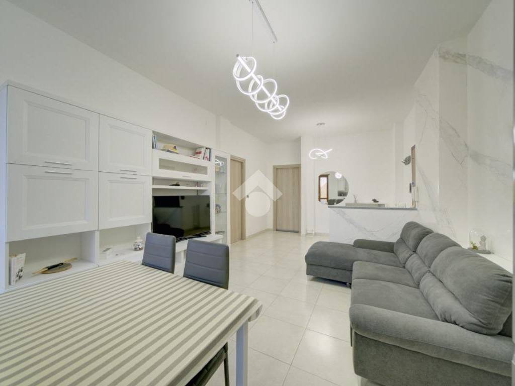 Appartamento a Orbassano in Via Circonvallazione Interna, 14 - Foto 2