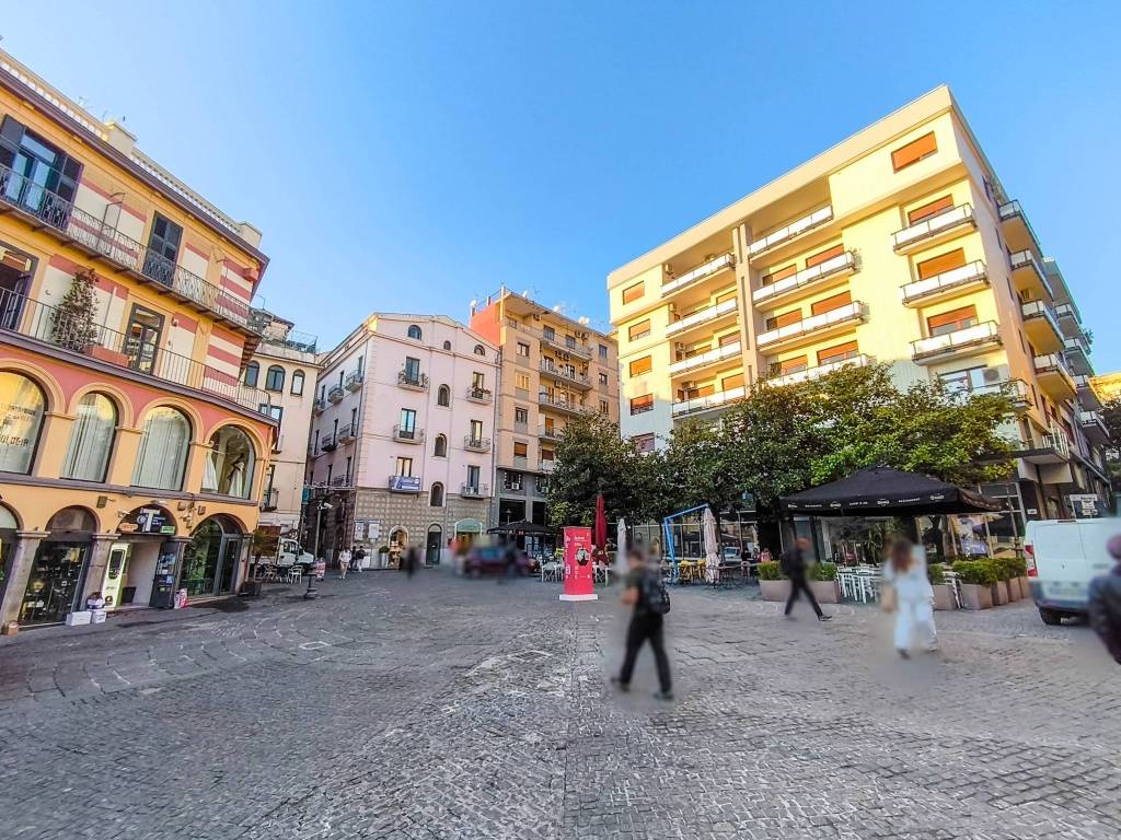 Appartamento a Salerno in Via Porta Elina, 11 - Foto 2