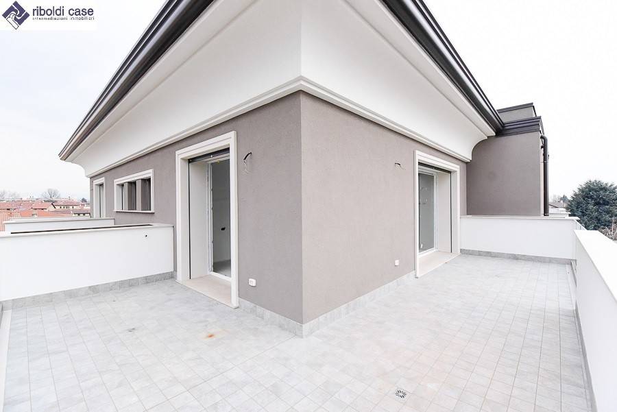 Attico / mansarda a Carate brianza in Via C. Cesana - Foto 3