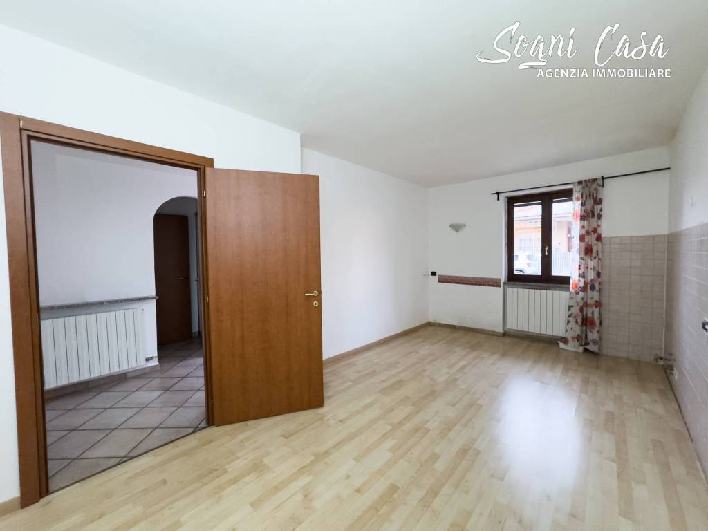 Appartamento a Oleggio in Via Novara - Foto 3