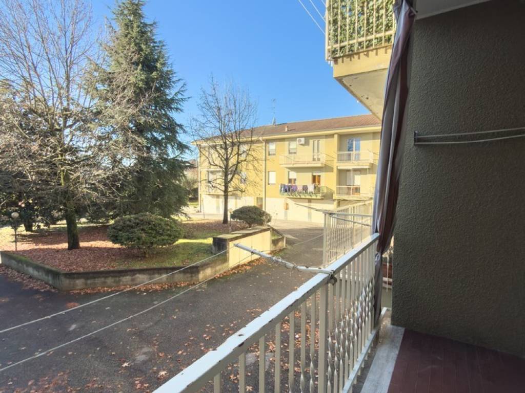 Appartamento a Trecate in Via Cirenaica, 47 - Foto 3