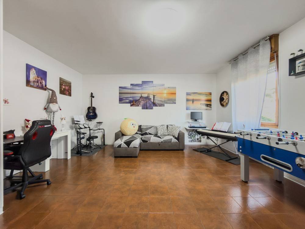 Appartamento a Trecate in Via Cirenaica, 47 - Foto 5
