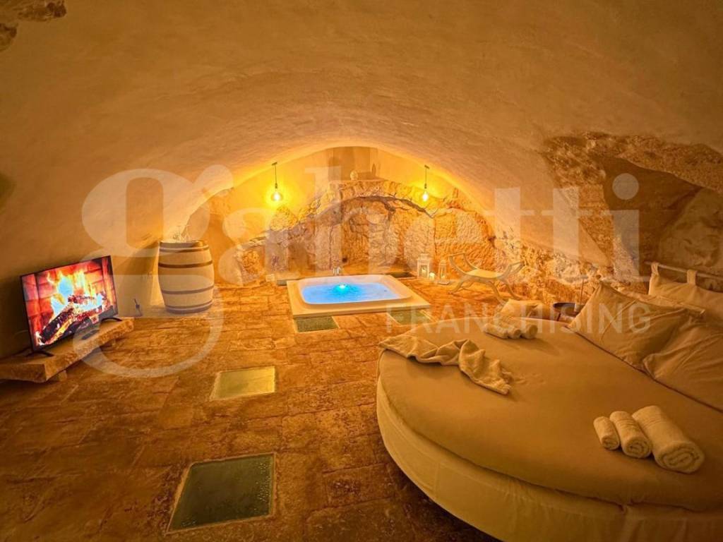 Casa indipendente a Ostuni in Via Giuditta Tavani Arquati, 10 - Foto 2