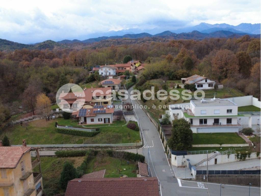 Casa indipendente a Roasio in VIA CRISPI, 13 - Foto 2