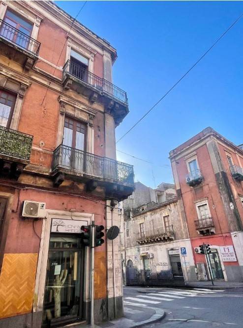 Appartamento a Catania in Via San Nicolò al Borgo - Foto 2