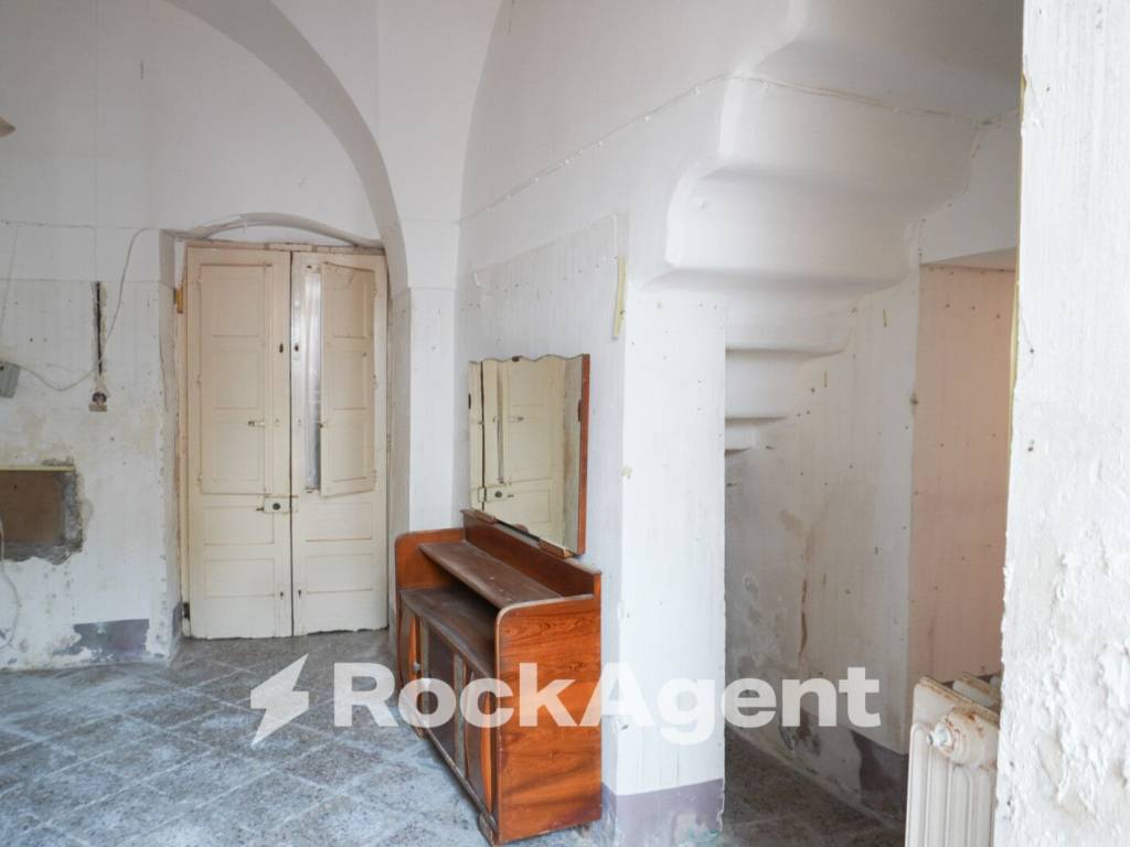 Casa indipendente a Carpignano salentino in Via Lelio Vincenti - Foto 5