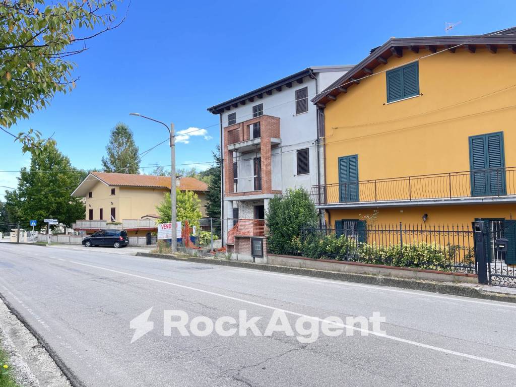 Casa indipendente a Campli in Strada Provinciale 17 - Foto 5