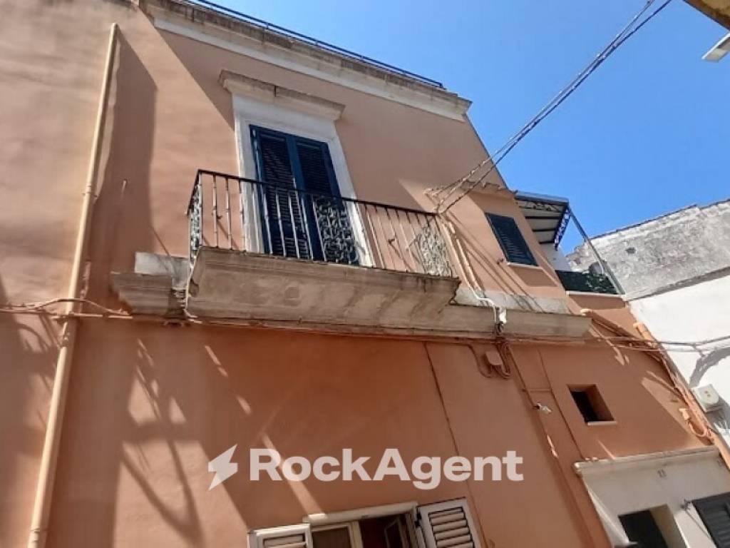 Casa indipendente a Cutrofiano in Via Giacosa, 24 - Foto 3