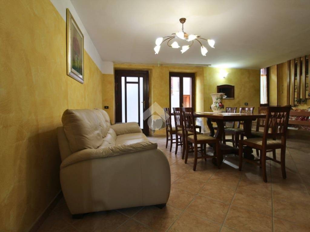 Casa indipendente a Campli in Via Montegrappa, 13 - Foto 3