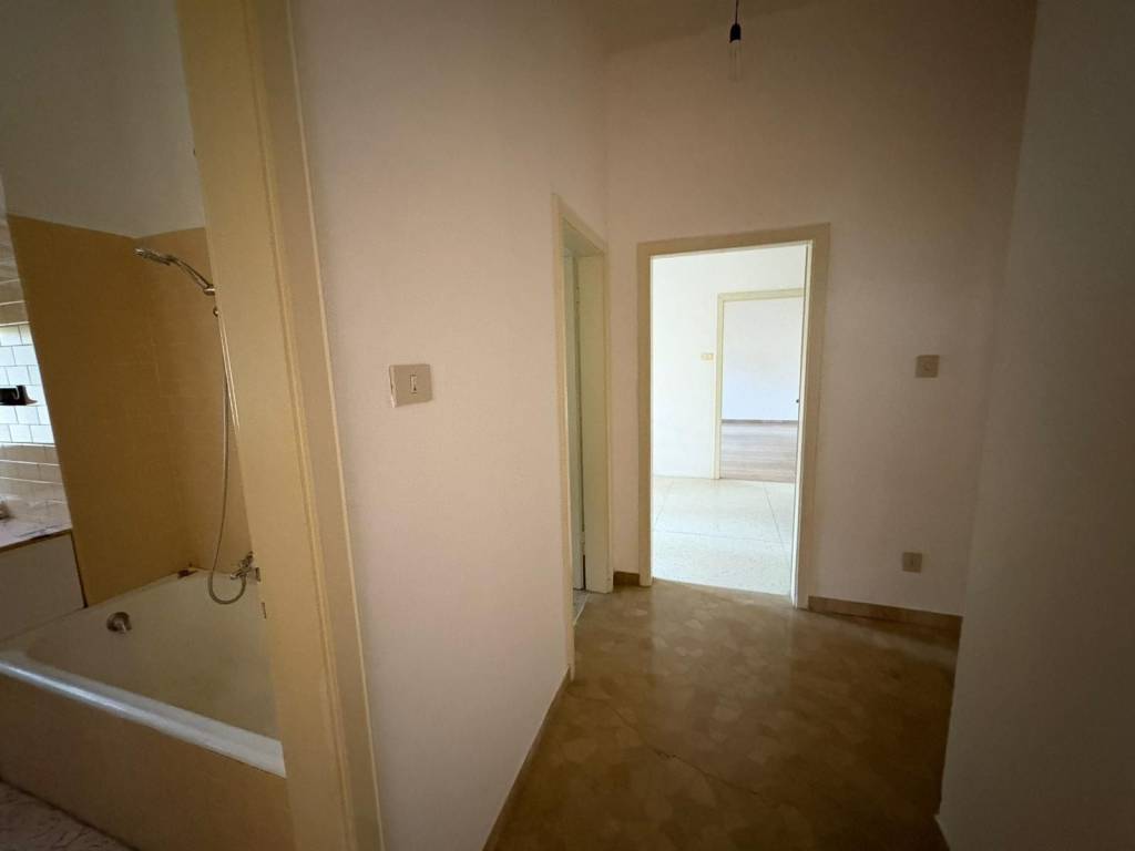Appartamento a Bologna in Via Augusto Gaudenzi, 7 - Foto 2