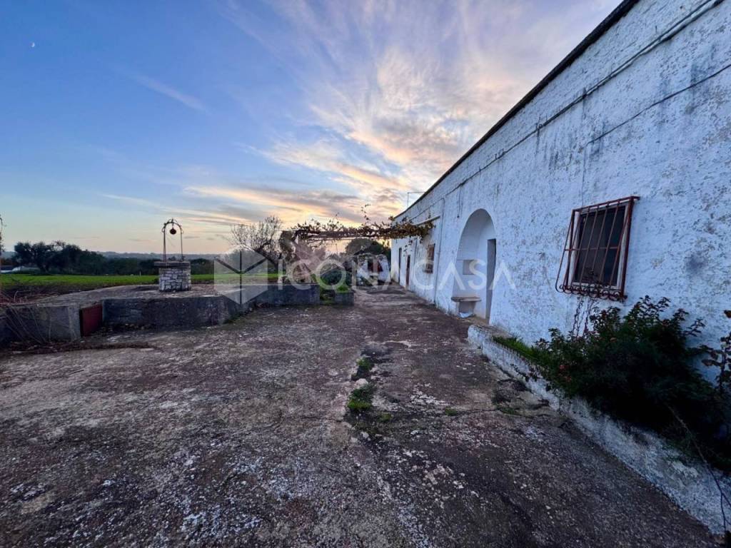 Casa indipendente a Ostuni in Contrada Cappelluzzo Fico - Foto 2