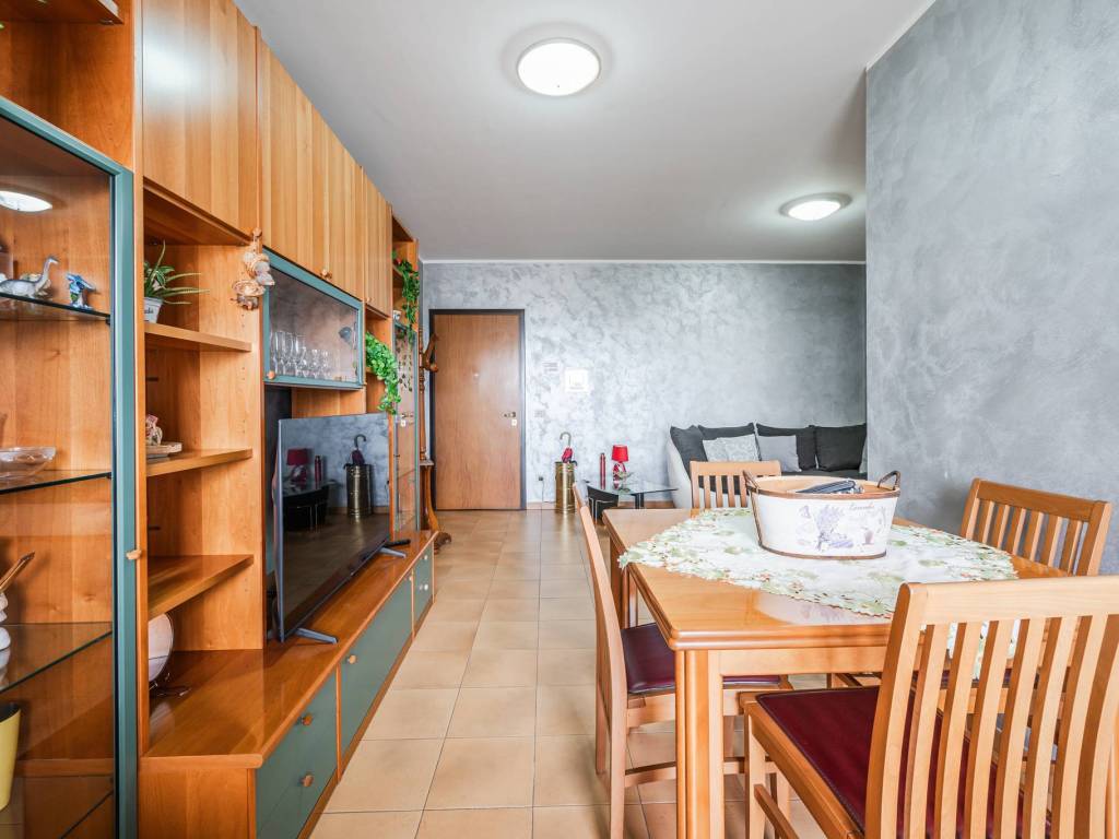 Appartamento a Reggio emilia in Via Martiri di Cervarolo - Foto 3