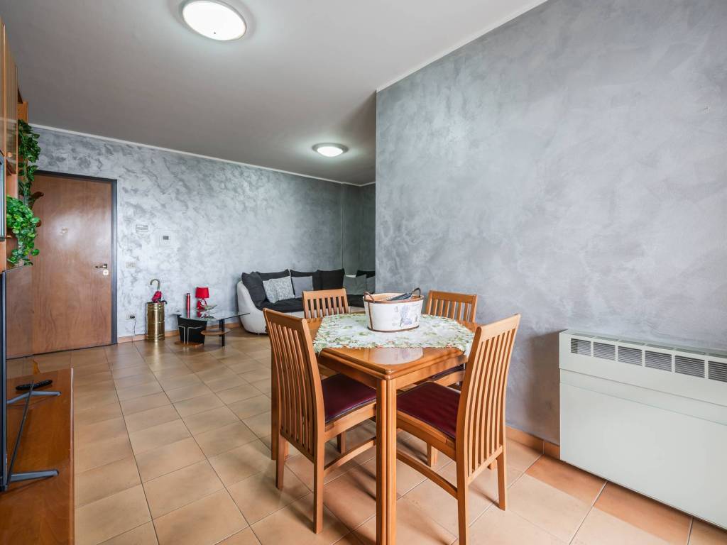 Appartamento a Reggio emilia in Via Martiri di Cervarolo - Foto 4