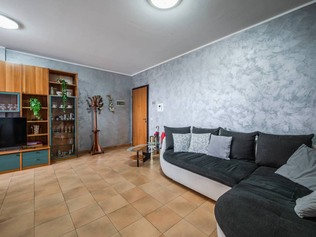 Appartamento a Reggio emilia in Via Martiri di Cervarolo - Foto 5