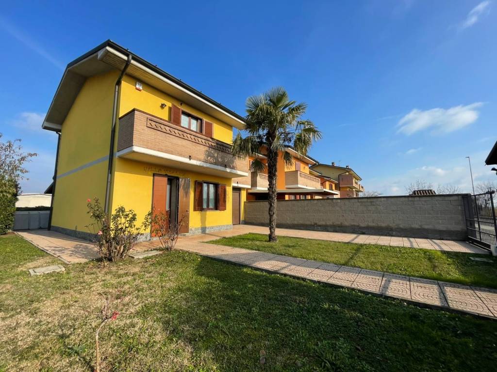Villa a Lodi in Via Felice Cavallotti - Foto 2