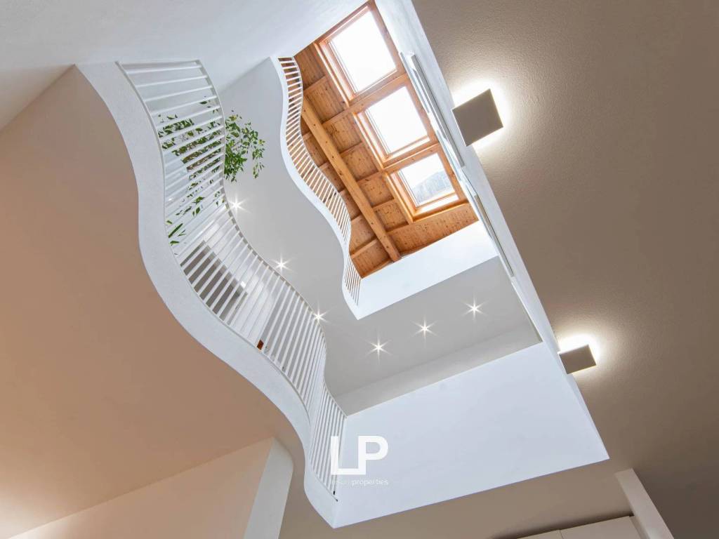 Casa indipendente a Arona in Vicolo Renò - Foto 2