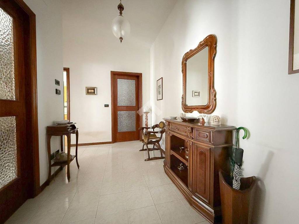 Appartamento a Chieti in Viale Unità d'Italia, 24 - Foto 2